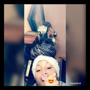 Meet your Posher, Ken'niya